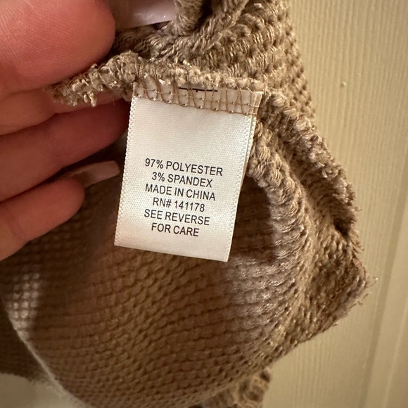 Kirious Los Angeles Long Sleeve Top - Picture 4 of 6